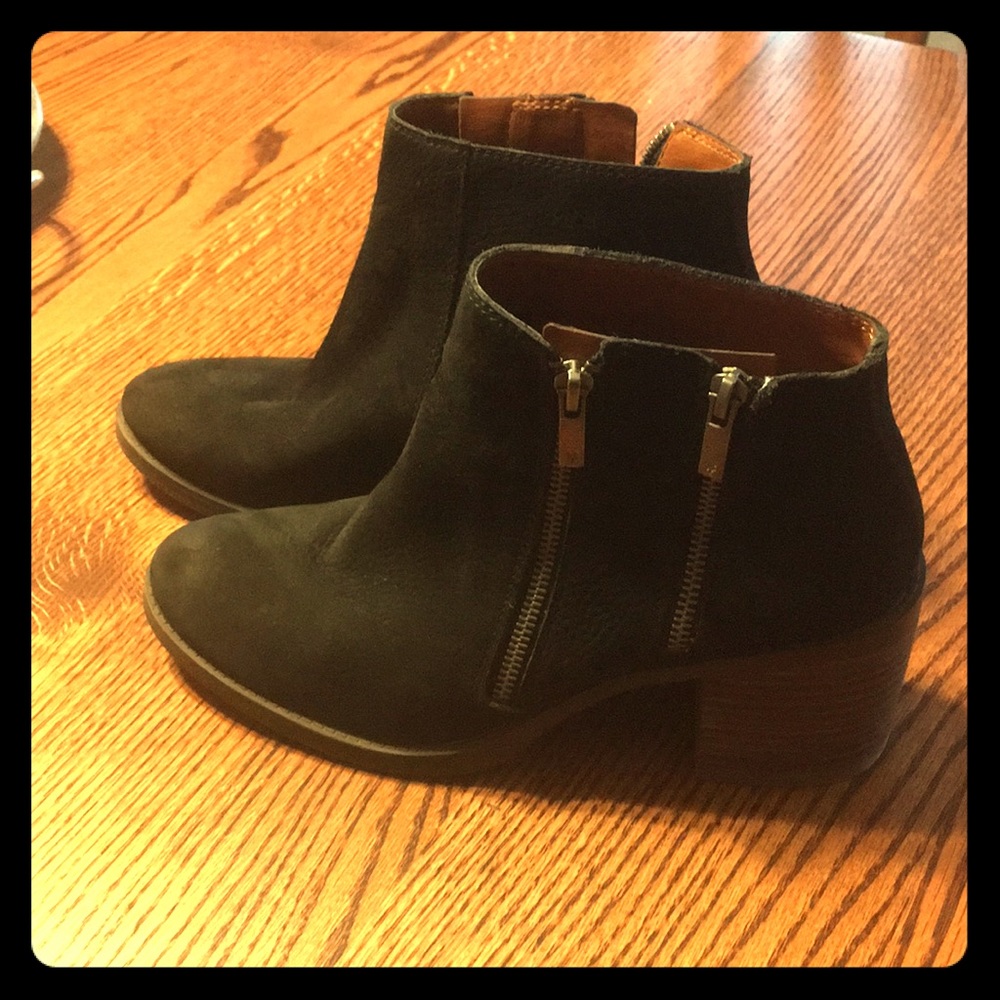 Luck Brand Ankle Boots, only worn once. Size 10